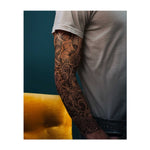 Questa copertina raffigura un angelo circondato da rose, con un cavaliere a cavallo in basso e colombe che volano in alto. Simboleggia protezione, purezza ed equilibrio tra amore, forza e pace.