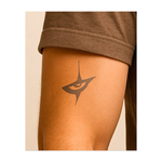 Un occhio potente e astratto all'interno di una stella, che simboleggia la percezione, l'intuizione e la visione che va oltre la superficie.