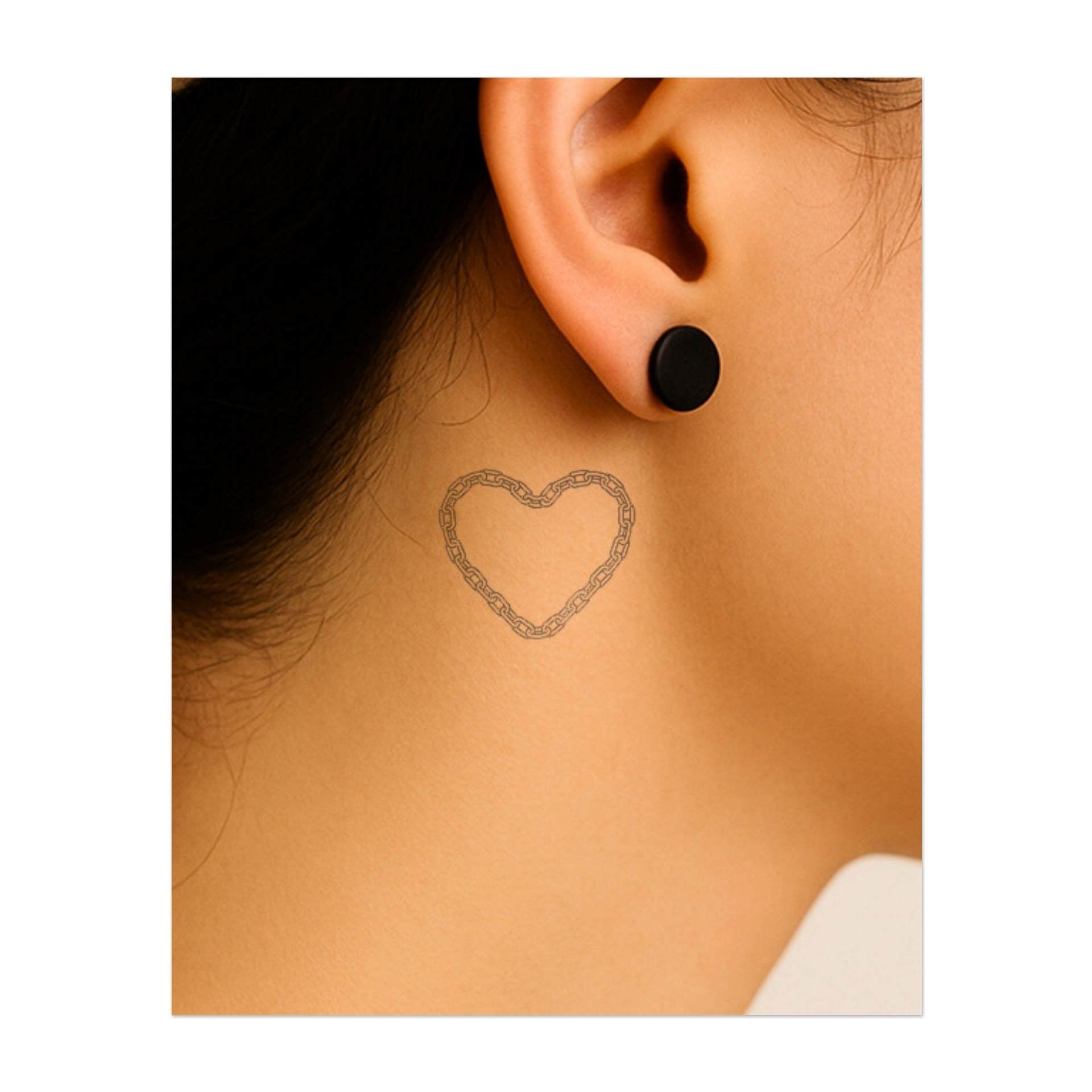 Un cuore formato da una catena. Rappresenta l'amore indistruttibile, un legame o una connessione forte che esiste.